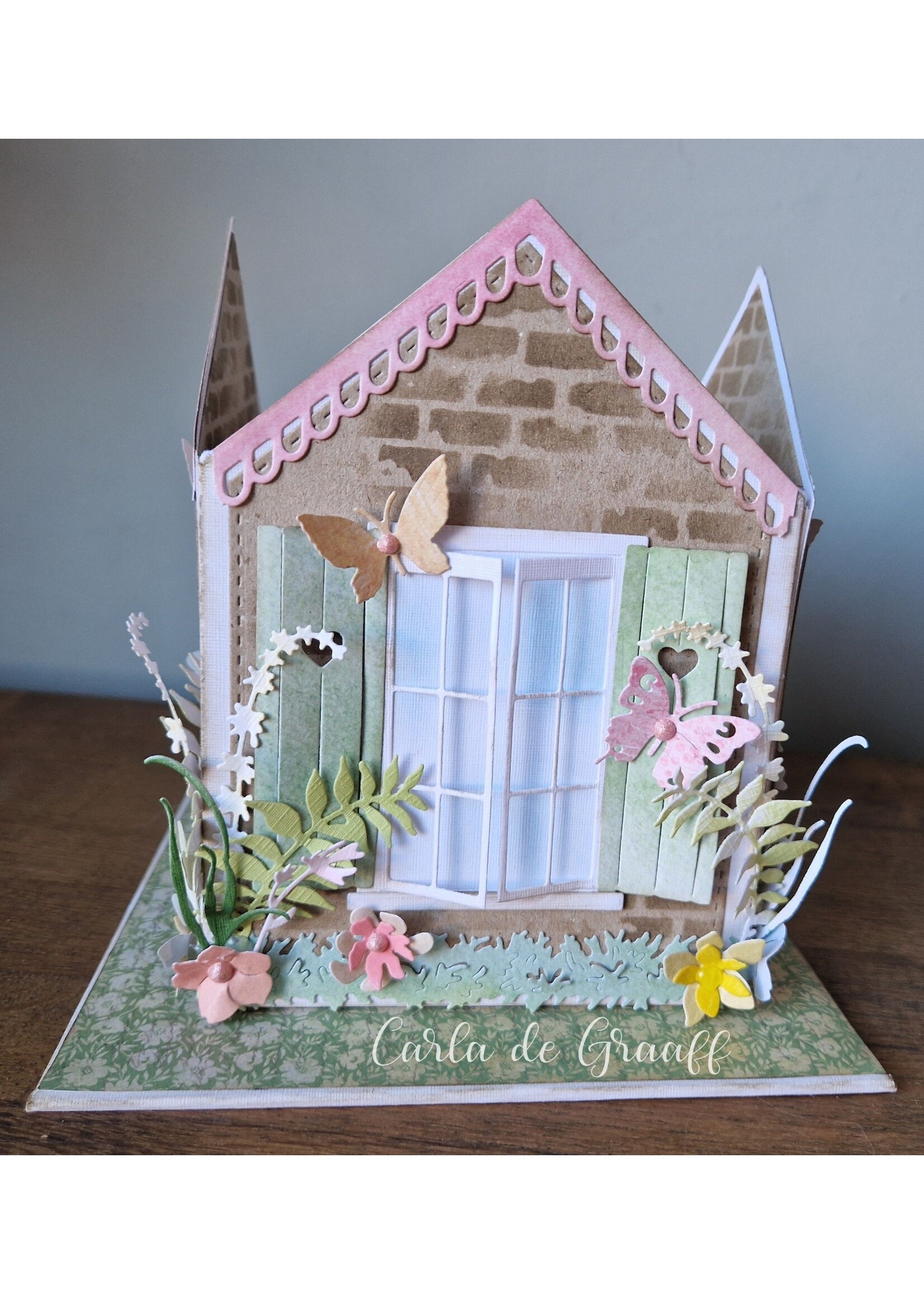 Scrap@home mini album in huis Carla