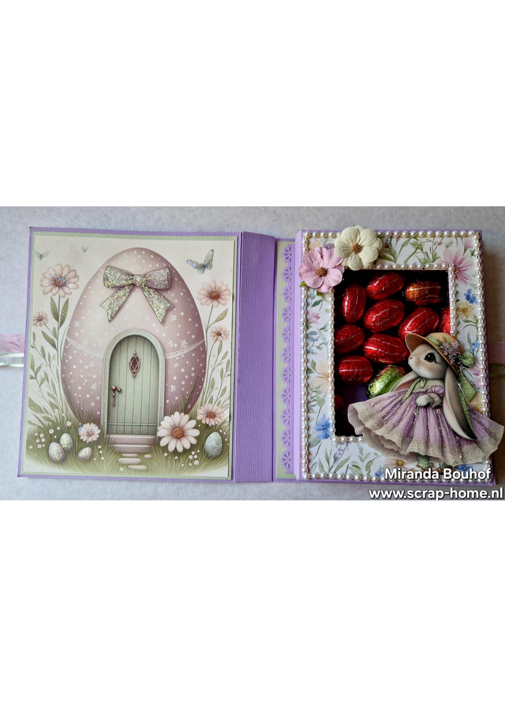 Paaskaart met bedels en doosje eitjes Miranda