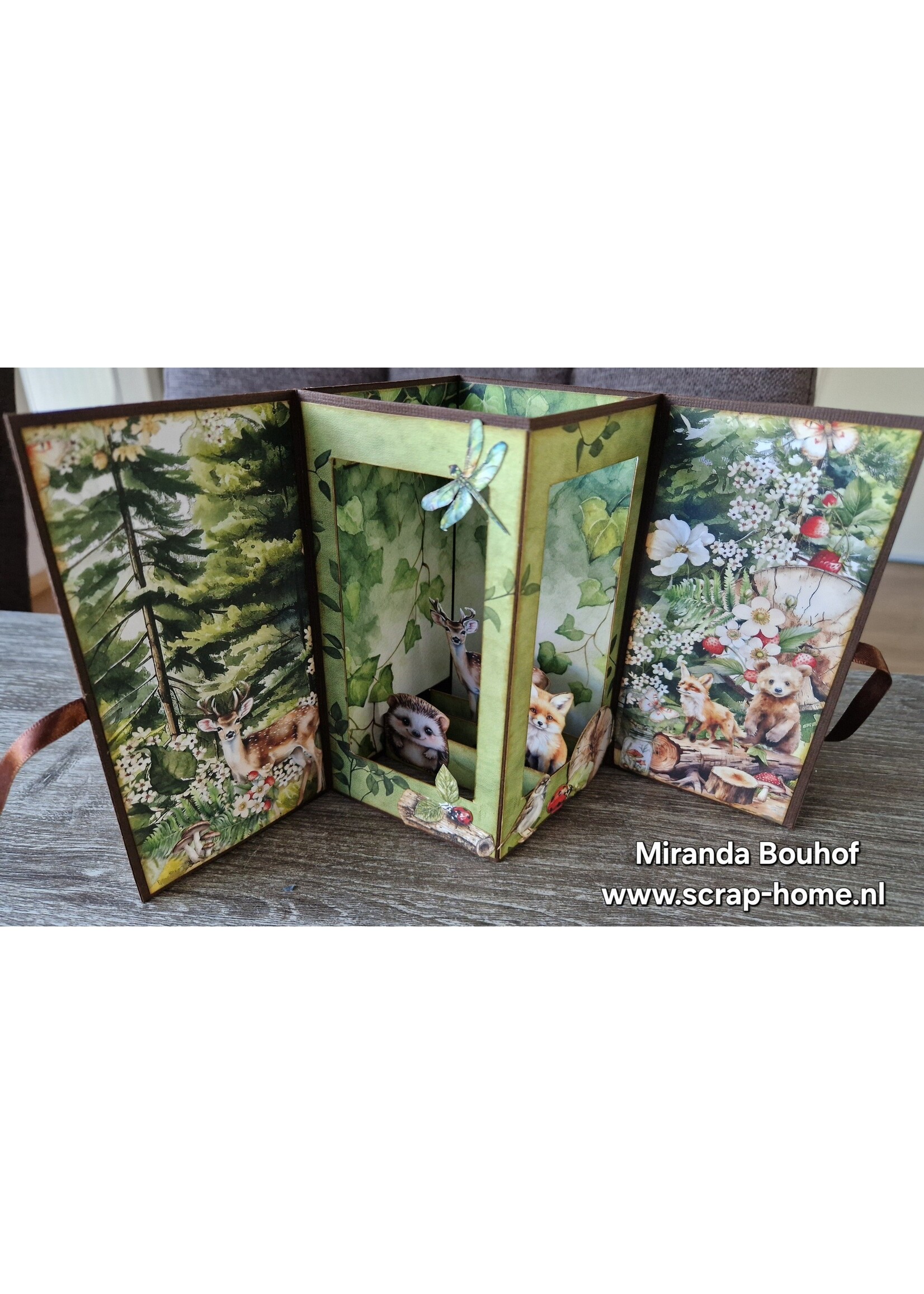 workshoppakketjes mini album en woodland pop up kaart