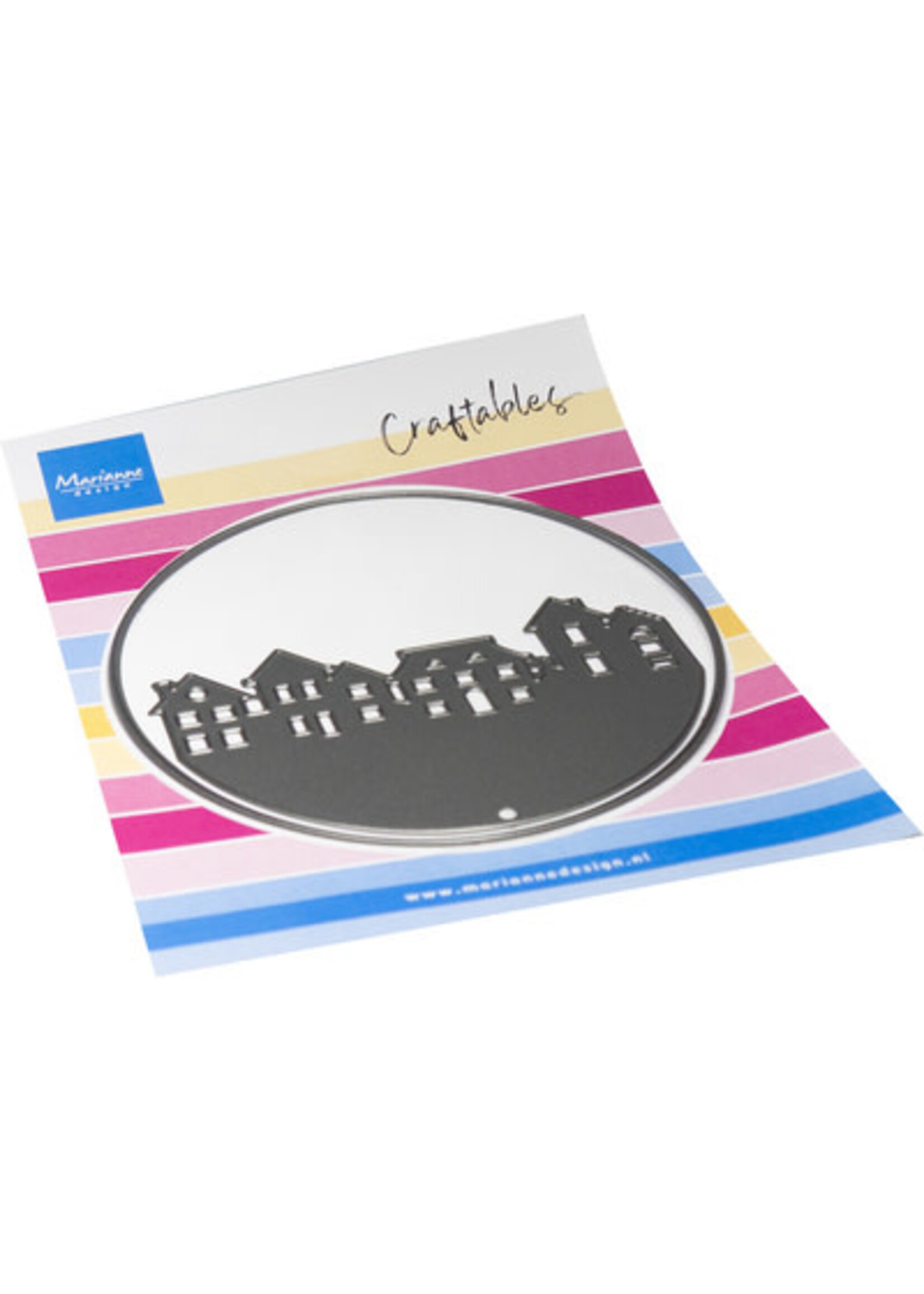 CR1706 - Silhouette - village