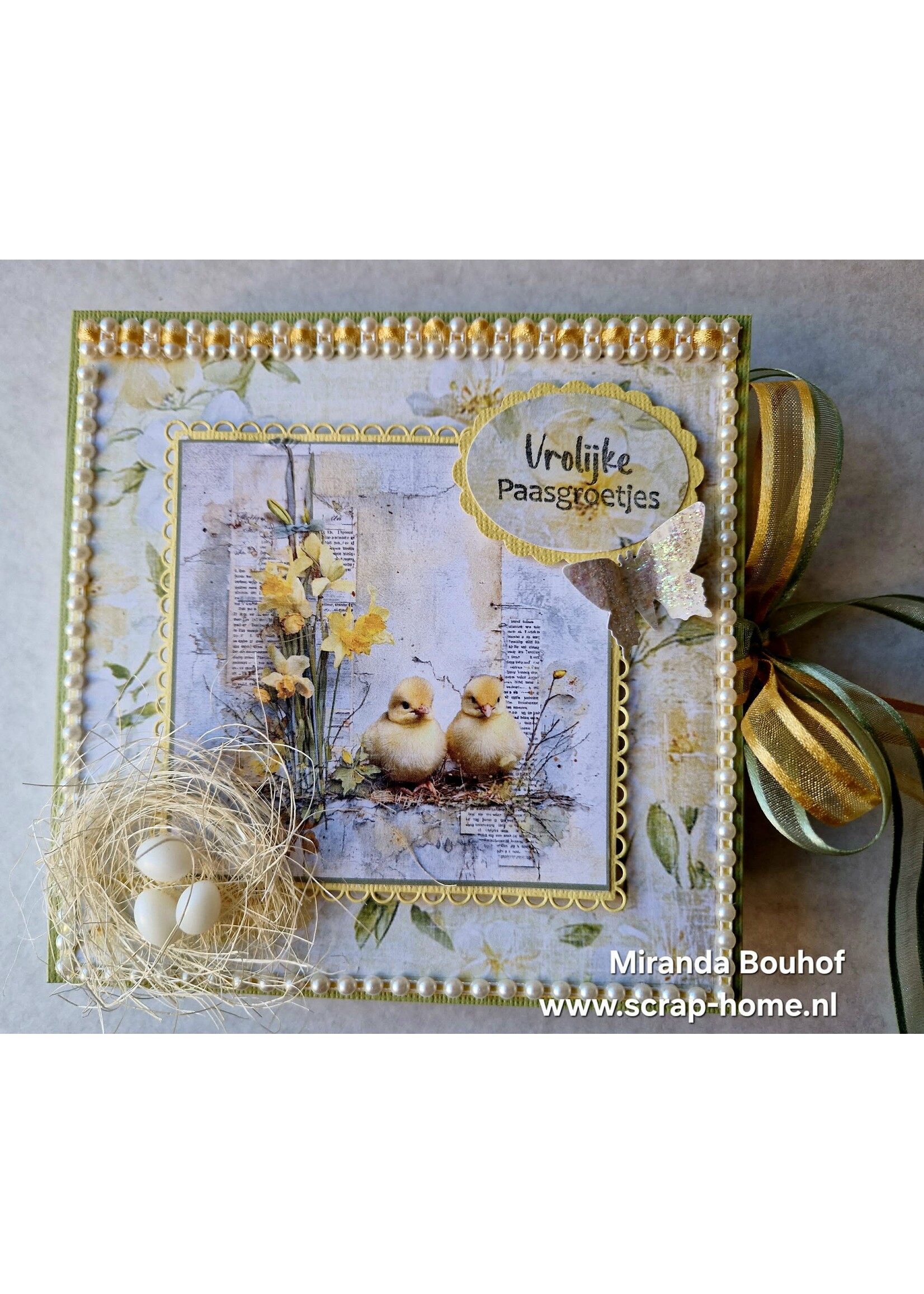 12 Paaseitjes Kaart Miranda  (let op je hebt hiervoor een EK pons van 19 mm doorsnede voor nodig)