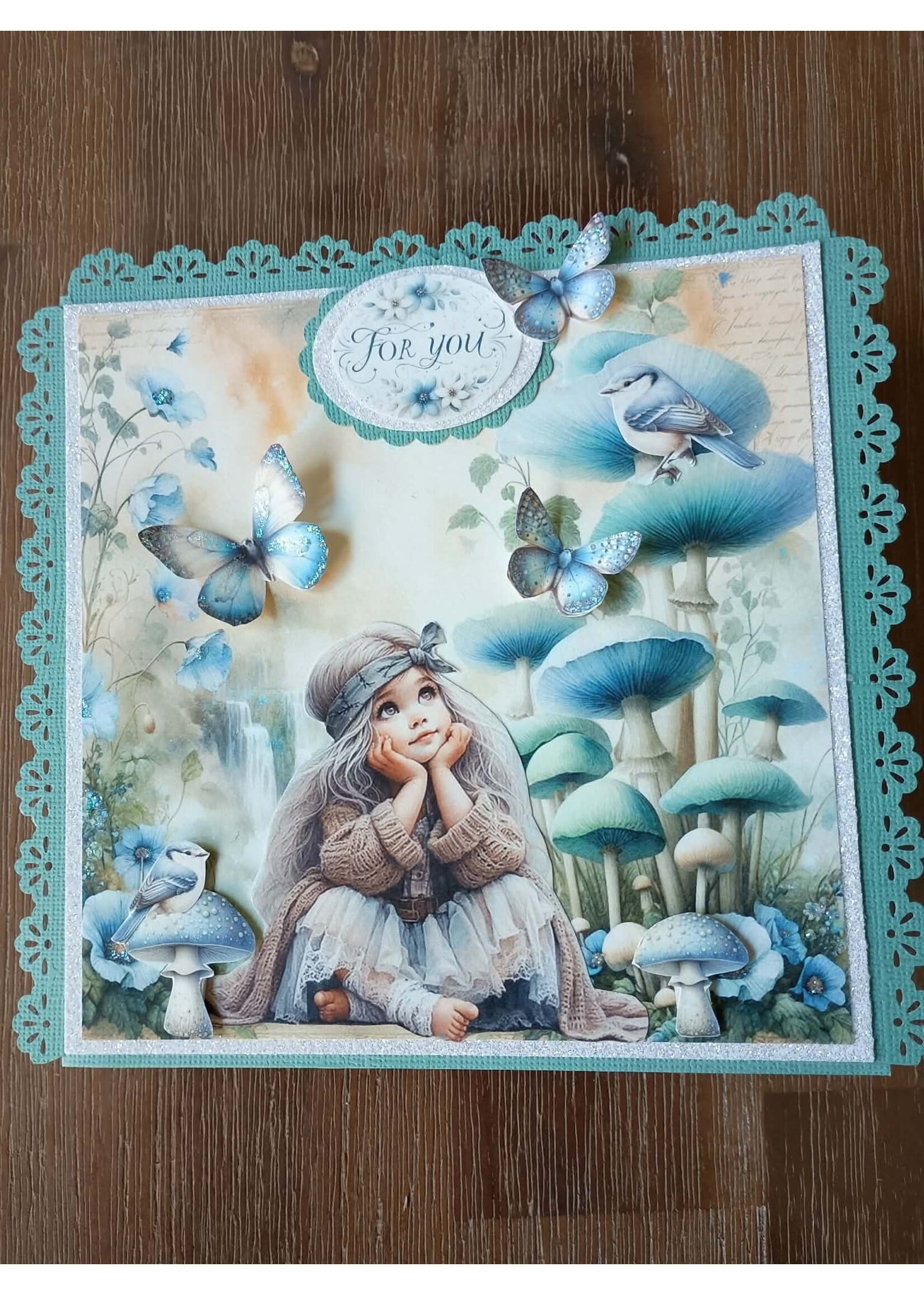 Dubbele pop-up kaart met Fairybells bloemen en vlinders Melanie