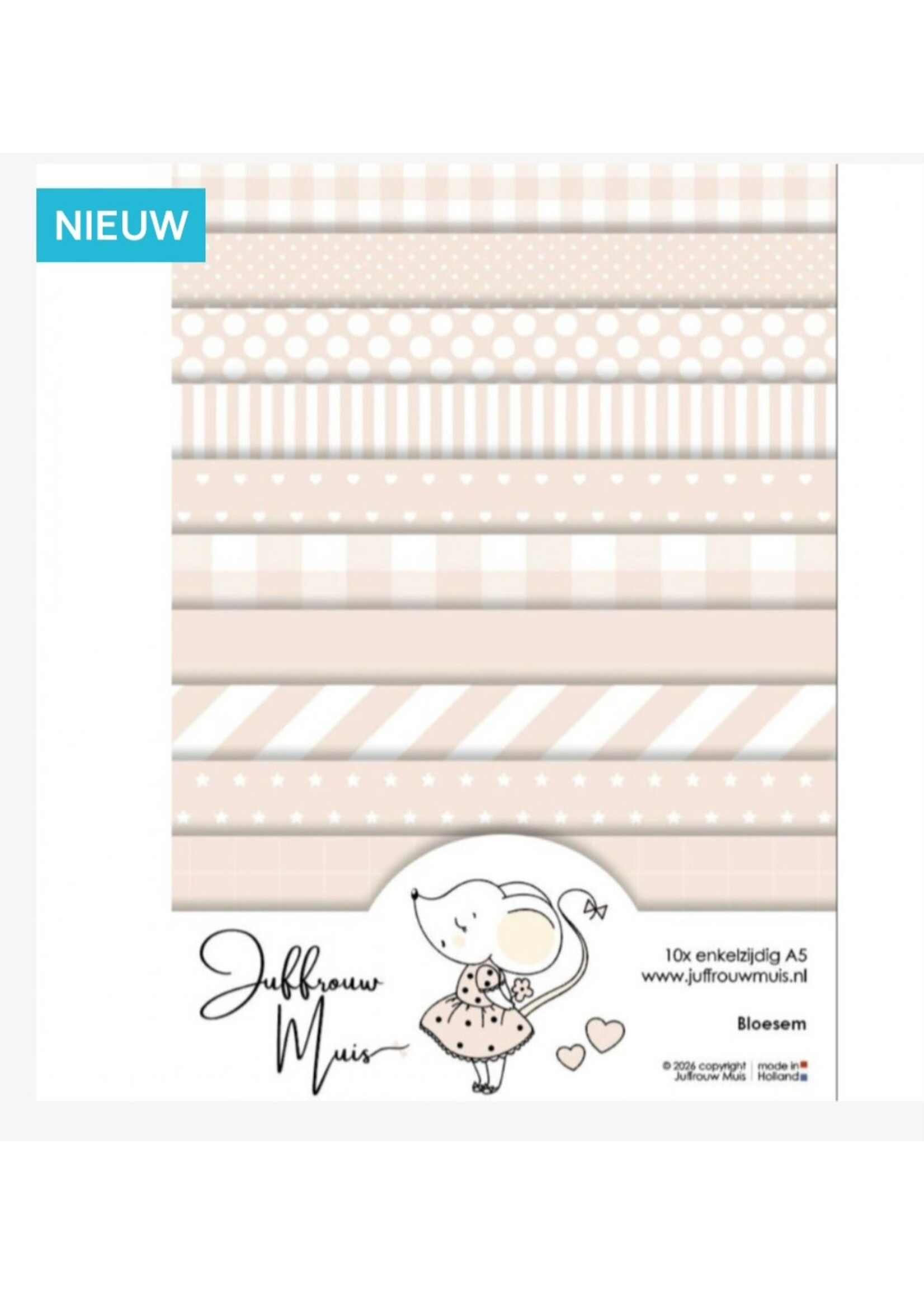 Tiny cardstock bloesem