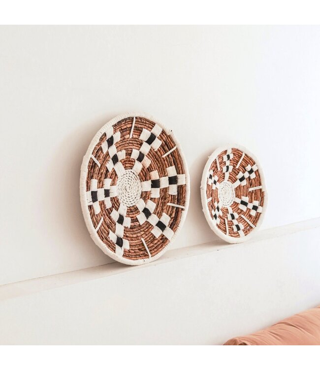 Soeji Wanddecoratie Ronde Boho Muurmand of Platte Kom TAMAN gemaakt van Bananenvezel (2 maten)