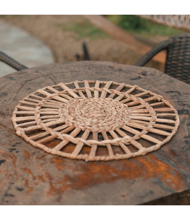 Soeji Placemat (set van 2, 4 of 6) CARUBAN | 38 cm Boho Placemat rond gemaakt van Waterhyacint