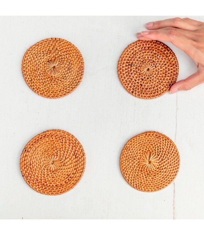 Soeji Ronde rotan onderzetters set van 4 of 8 handgemaakte TIBU