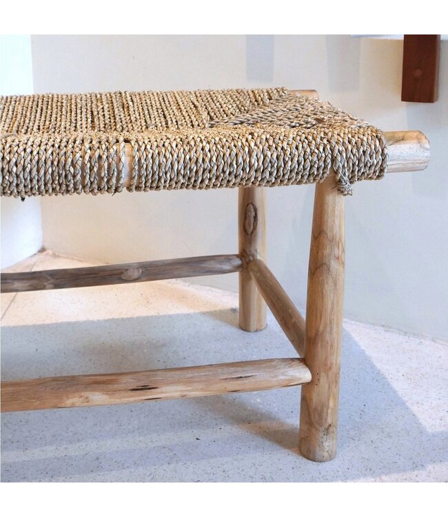 Soeji Bank SUNGAI gemaakt van massief hout met zitvlak van geweven zeegras