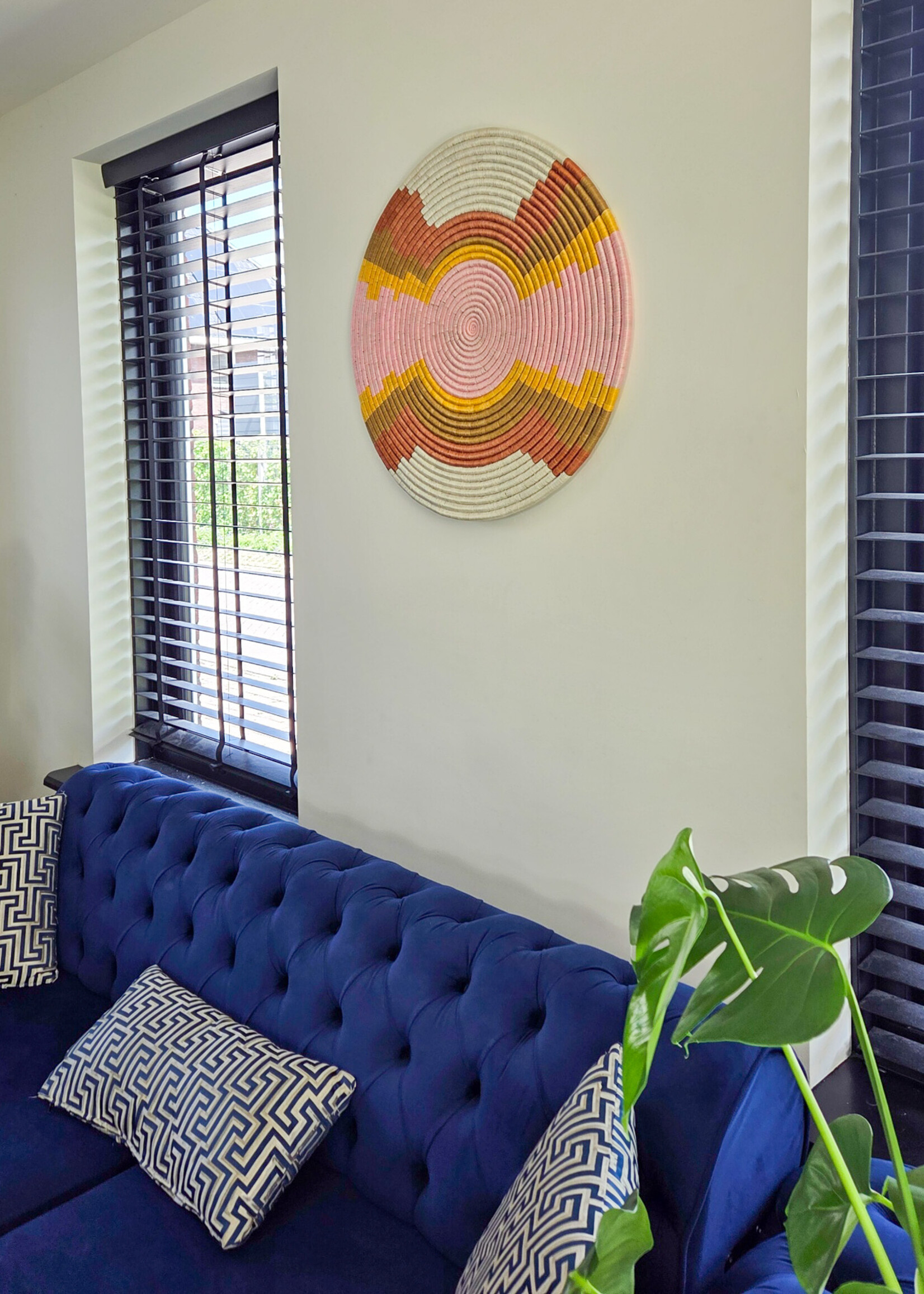 MAISON SUKU Rieten Wandcirkel in Knalkleuren ø 70 cm