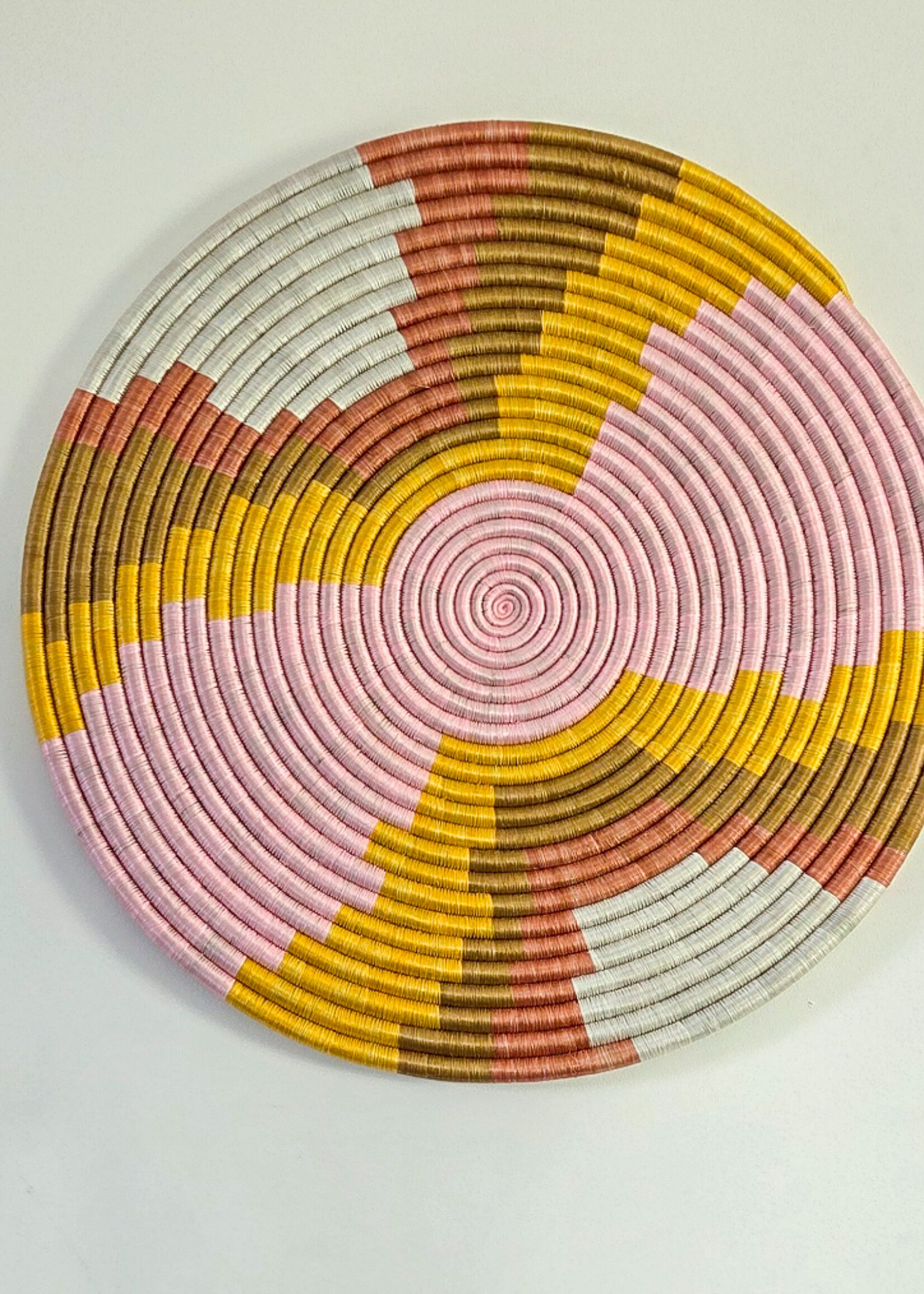 MAISON SUKU Rieten Wandcirkel in Knalkleuren ø 50 cm