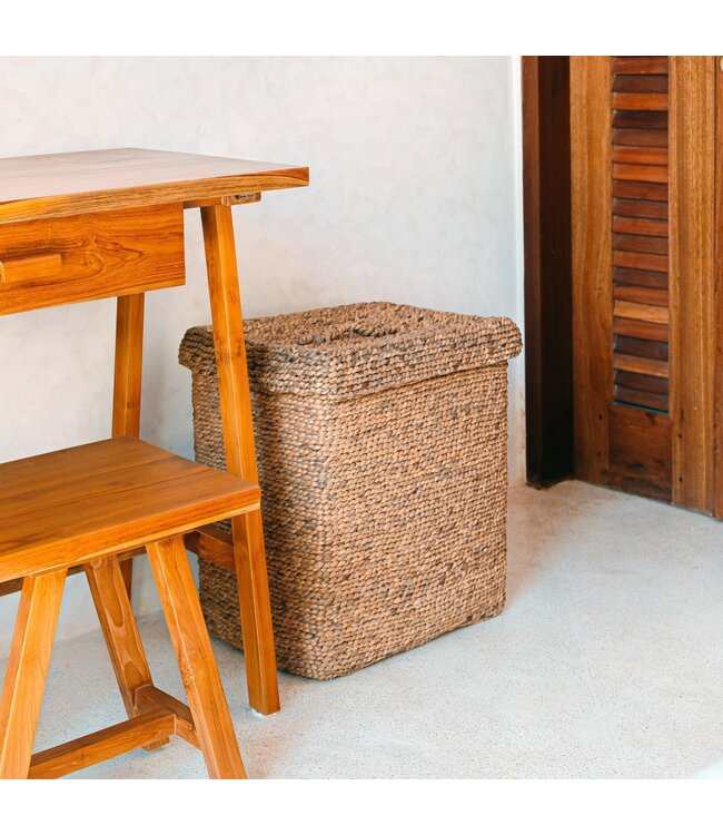 Grote wasmand met deksel - decoratieve geweven bruine mand - rechthoekige wasmand - boho mand handgemaakt van water hyacint semeru