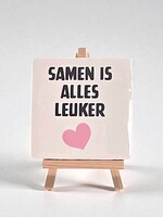 Tegel Quotes samen is alles leuker -wit