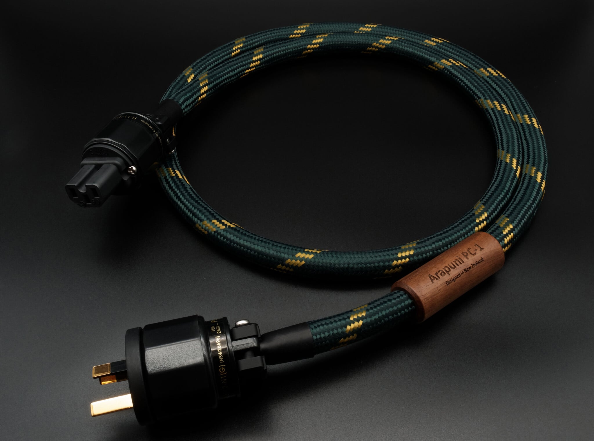Montaudio ARAPUNI PC-1 - 2M POWER CABLE
