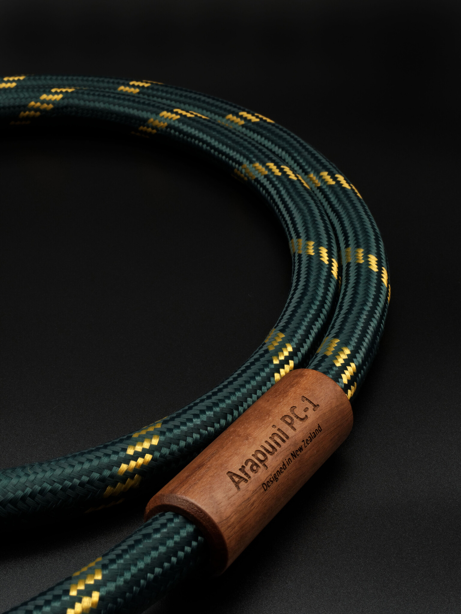 Montaudio ARAPUNI PC-1 - 2M POWER CABLE, foto 4 van 4