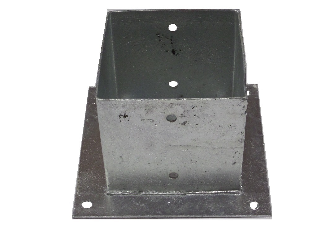 Paalhouder met plaat 151x151x150 mm vuurverzinkt – robuuste voetplaat voor houten palen