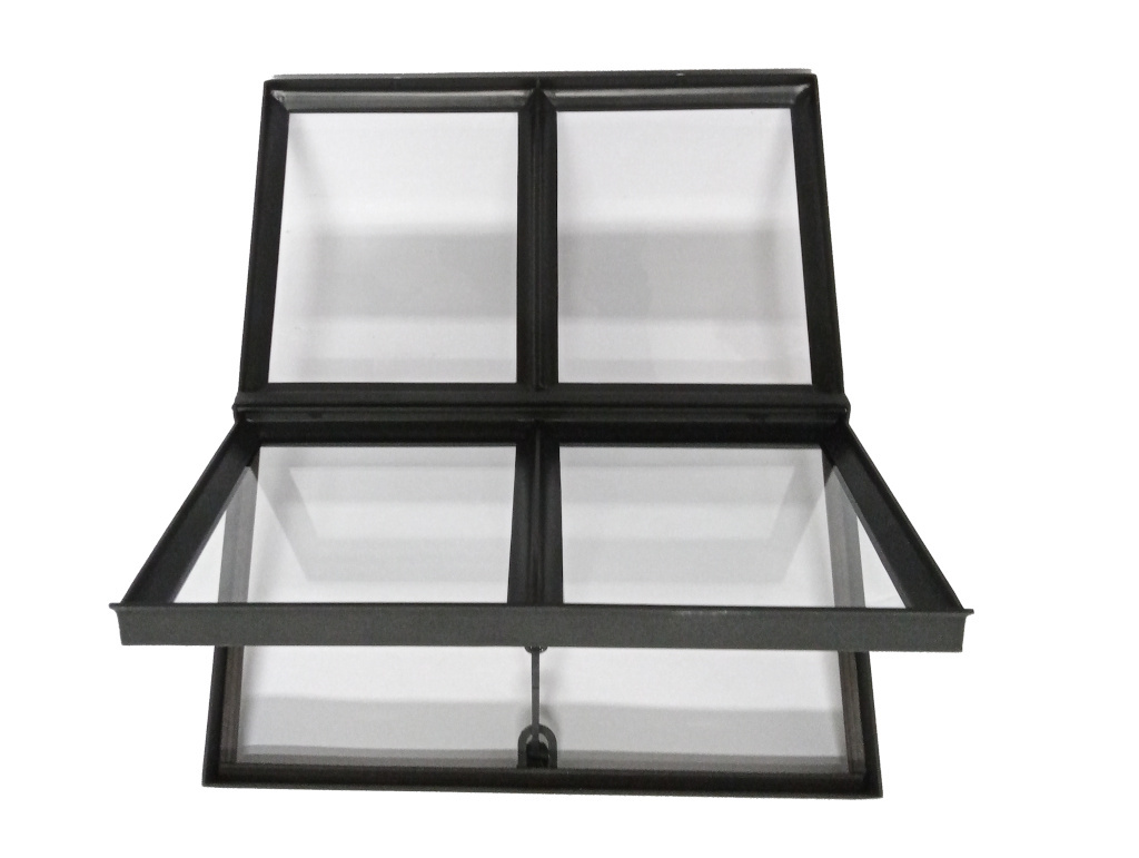 Stalen raam 500x600mm openklapbaar zwart met enkel glas 50mm diep