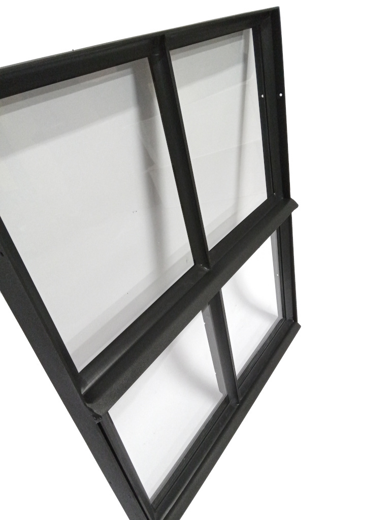 Stalen raam 500x600mm openklapbaar zwart met enkel glas 50mm diep