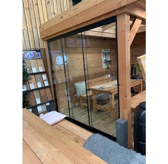 Glazen schuifpanelen 2460x2240mm