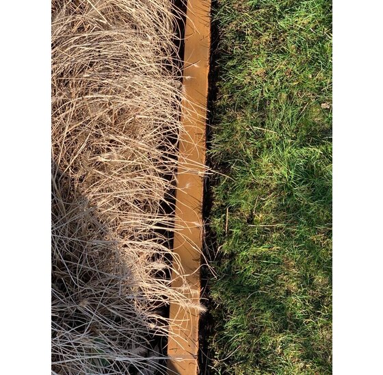 Cortenstaal kantopsluiting 100 cm voor betonband (60x60 mm, 1 mm)