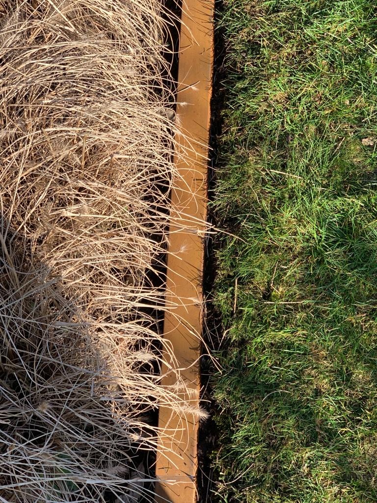 Cortenstaal kantopsluiting 100 cm voor betonband (60x60 mm, 1 mm)