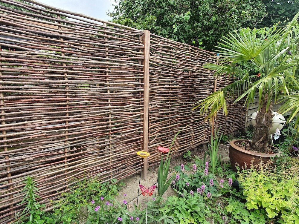 Hazelaar schutting gevlochten 180x180 cm - natuurlijke tuinafscheiding