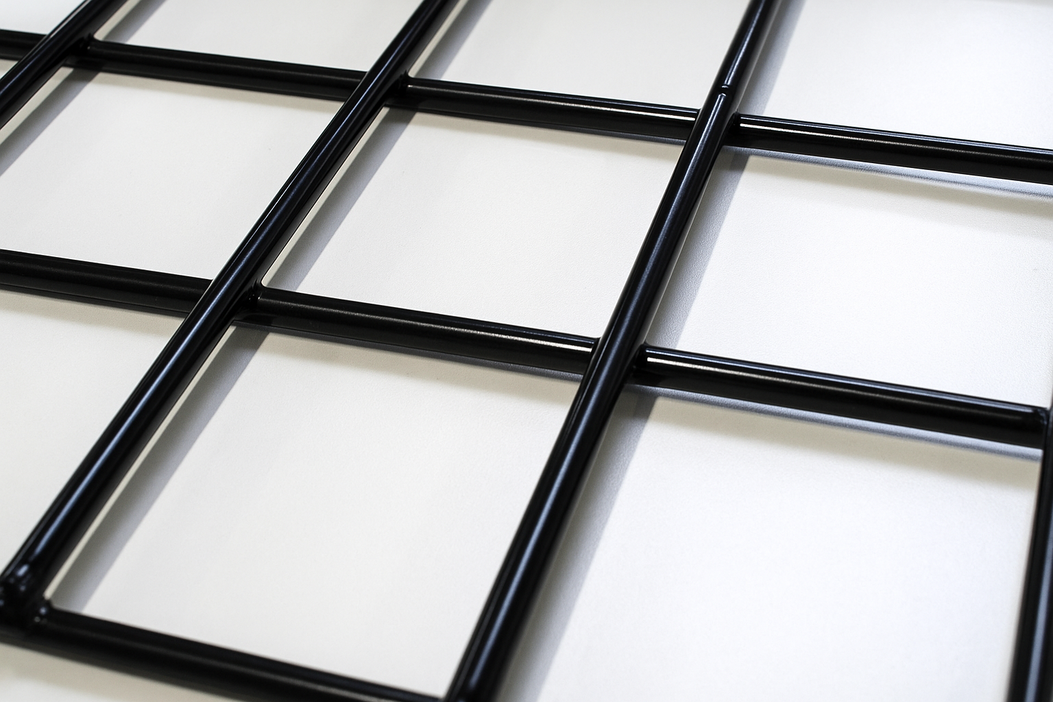 Gaaspaneel zwart 1800x1800 mm – staal met 10x10 cm maas en 4 mm draaddikte