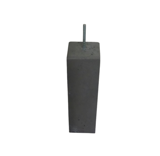 Betonpoer recht model met facetrand 150x150 mm en M16 draadstang voor zware buitenconstructies