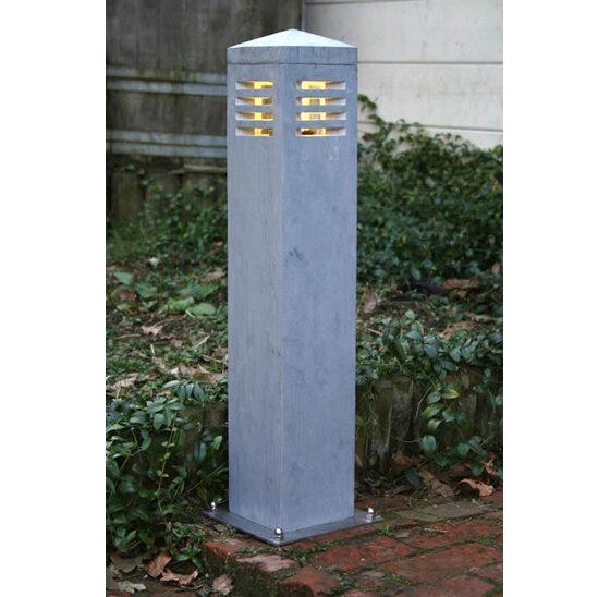 Blauwe hardstenen buitenverlichting met piramide kapje 68 cm voor tuin en oprit