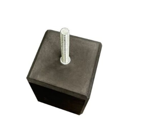 Betonpoer 140x140mm hoogte 200mm met facetrand (zonder plaatje)