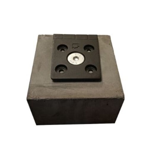 Cobblit koppelstuk 130x130 mm betonpoer M16 met set