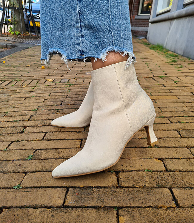 Enkellaarsjes Hakje Shimmer Crème