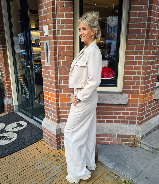 Ambika Cropped Blazer Crème