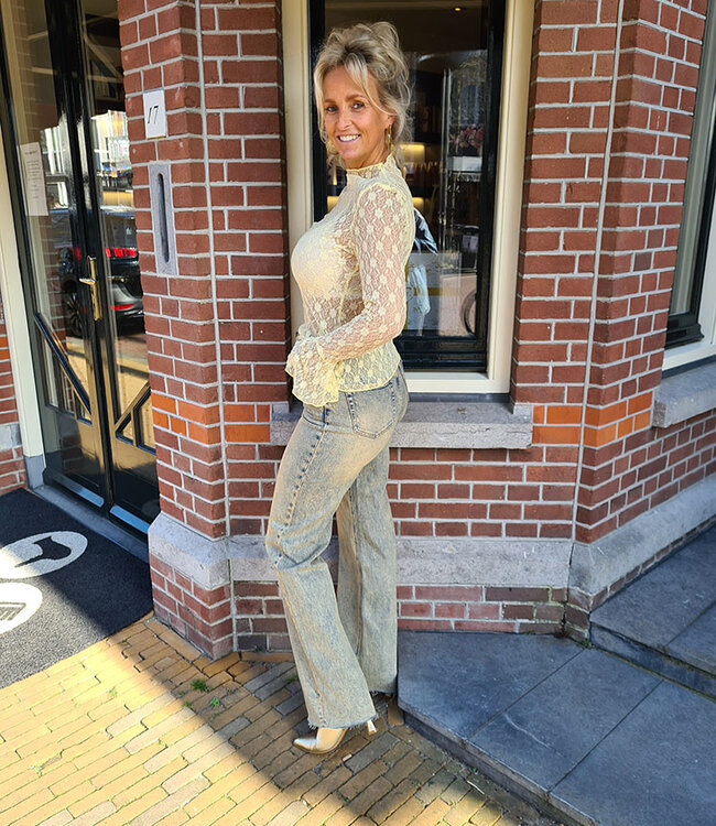 Ambika Kantentops Uitlopend Geel