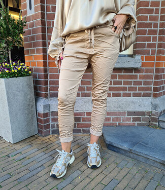 Comfy Zijdelook Jogger Gold