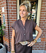 Ambika Doorknoop Ruffle Blouse Donkerbruin