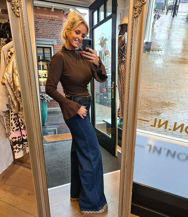 Longsleeve Uitlopende mouw Basic Donkerbruin