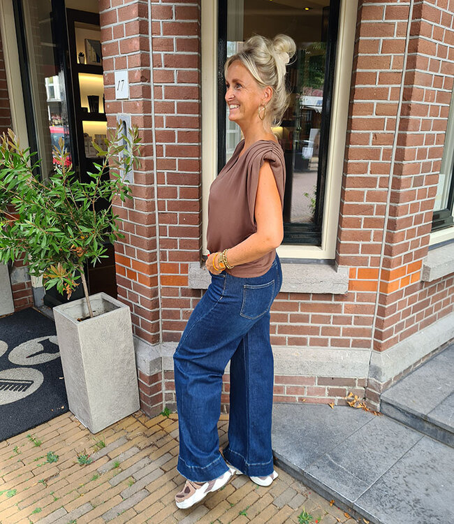 Vhals Tee Schoudervulling Bruin