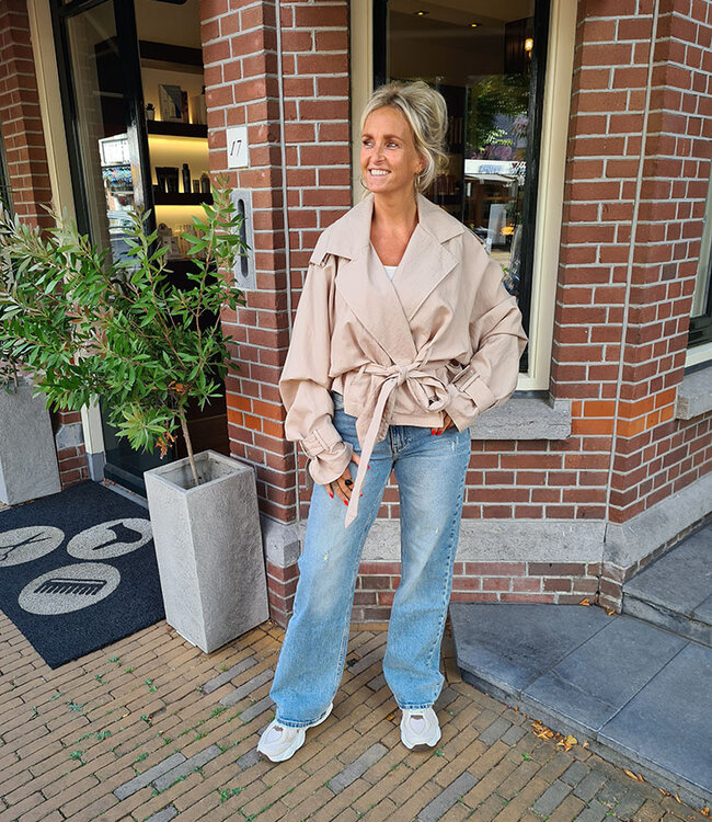 Ambika Short Trenchcoat Details Beige