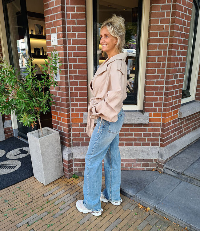 Ambika Short Trenchcoat Details Beige