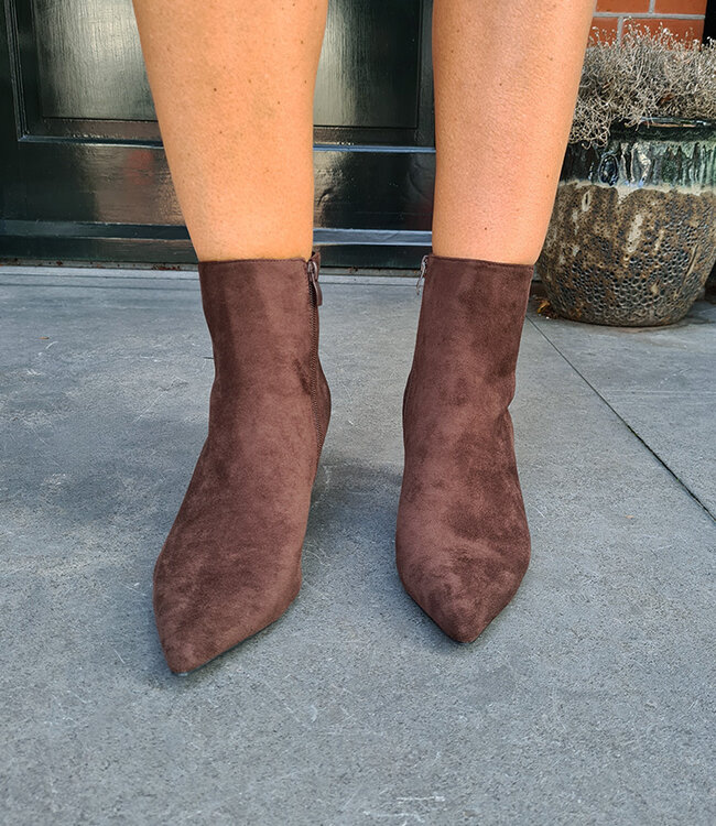 Enkellaarsjes Hakje Suedelook Donkerbruin