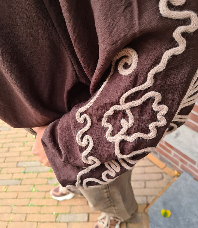 Ballon Blouse Geborduurde Mouwen Donkerbruin