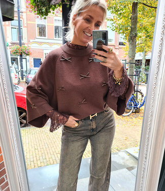 Oversized Trui met strikjes Donkerbruin
