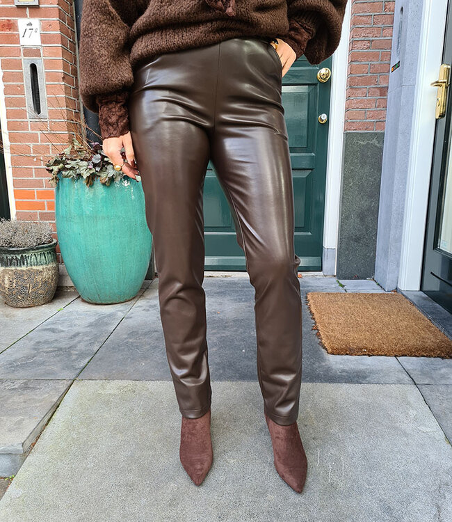 Luxe Lederlook Jogger Donkerbruin