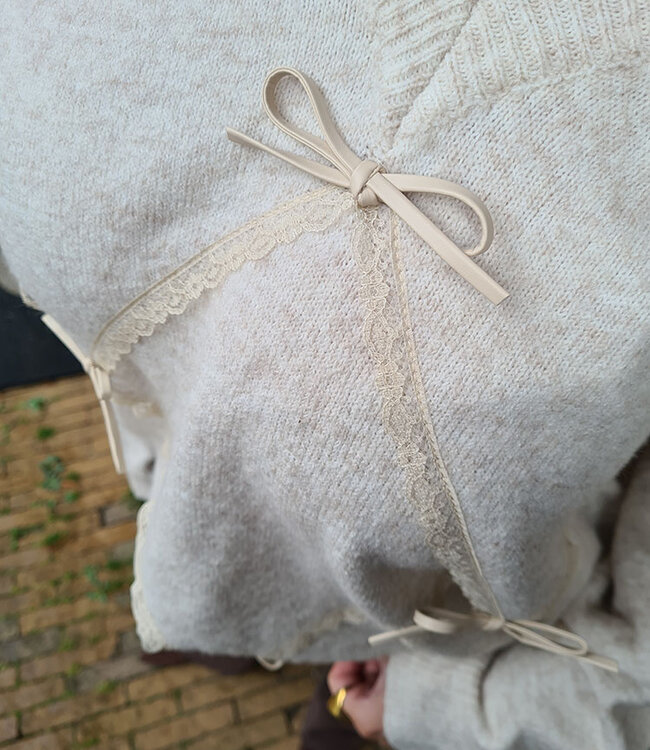 Oversized Tuniek met Strikjes Crème