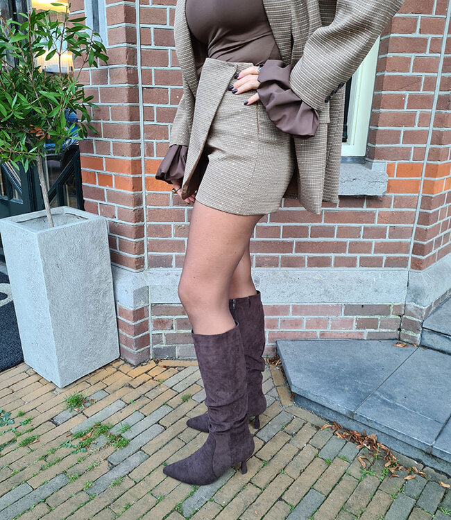 Short Ruit met Shimmer Bruintinten