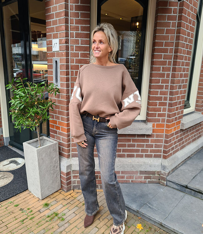 Sweater met Fleece NYC Taupe