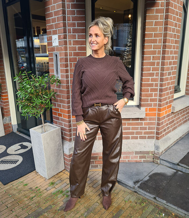 Basic Pofmouw Streepprint Donkerbruin