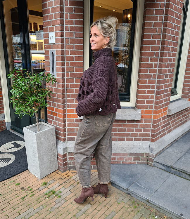 Coltrui Open Gewerkt Donkerbruin