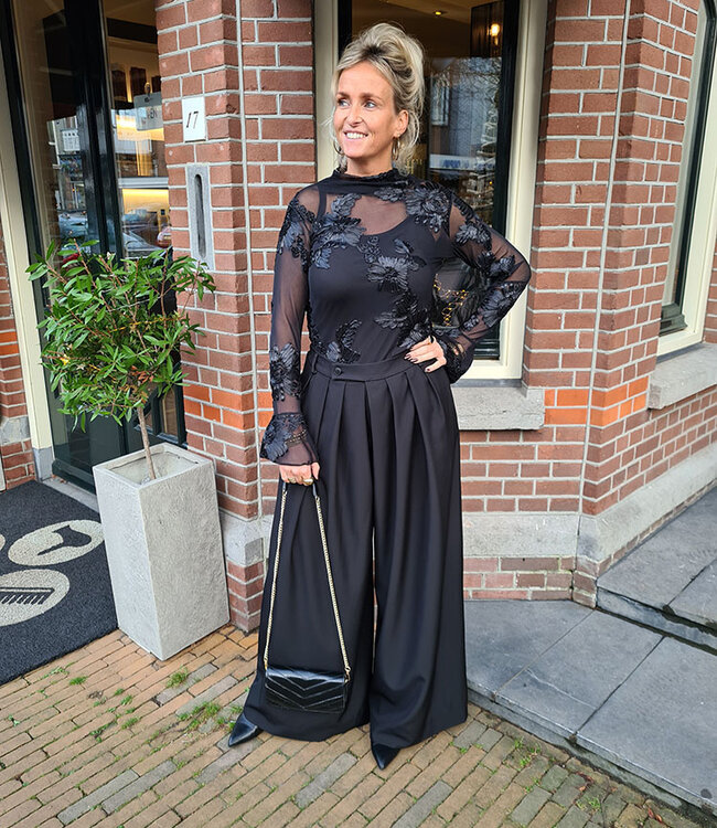 Longsleeve Mesh met Borduursels Zwart