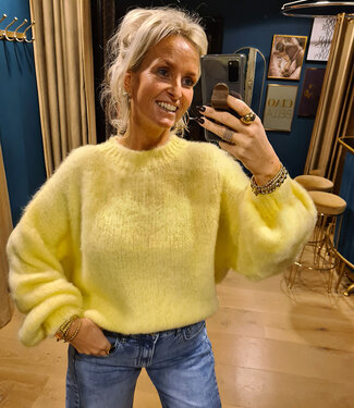 Ambika Fluffy Knit Trui Geel