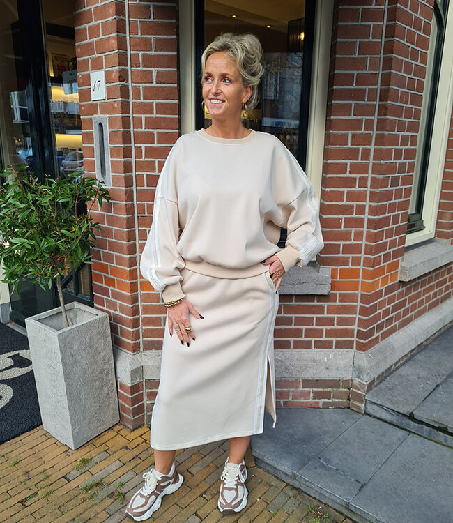 Azzurro Luxe Sweater met Bies Beige